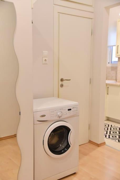 Tiny Treasure Apartment Athene Buitenkant foto